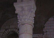 photo chapiteau d'une colonne
