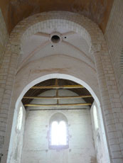 photo voute et plafond de l'église