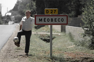 photo du maire de Méobecq à l'entrée du village